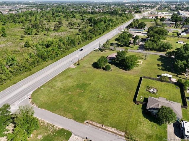 5927 Nelson Road, Lake Charles, LA 70605