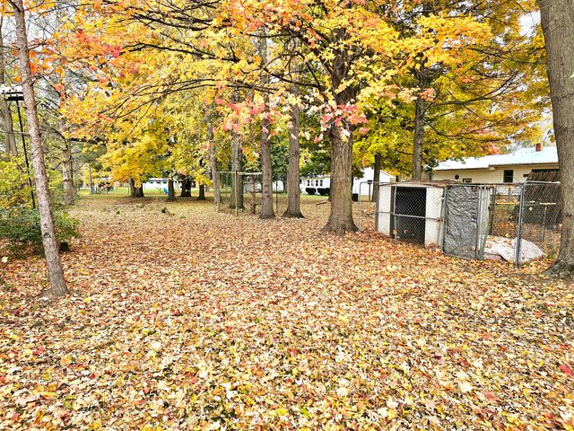 229 N Burr Oak Road, Burr Oak, MI 49030