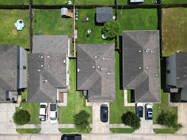 9914 Waldens Pond Court, Houston, TX 77044