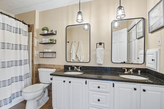 17134 Woodview Court SE, Prior Lake, MN 55372