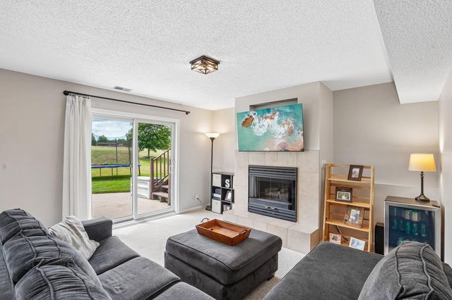 17134 Woodview Court SE, Prior Lake, MN 55372