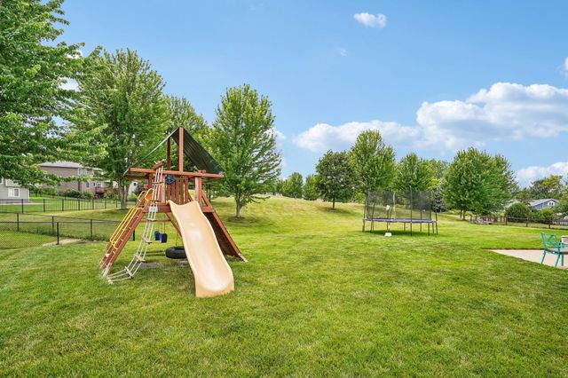 17134 Woodview Court SE, Prior Lake, MN 55372