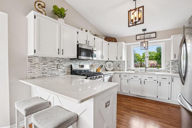 17134 Woodview Court SE, Prior Lake, MN 55372