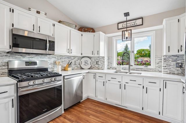 17134 Woodview Court SE, Prior Lake, MN 55372