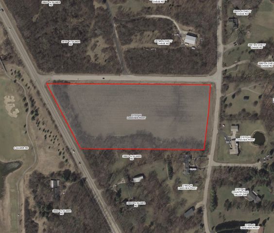 21707 W Lakeview Parkway, Mundelein, IL 60060