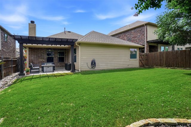 12529 Autumn Leaves Trail, Fort Worth, TX 76244