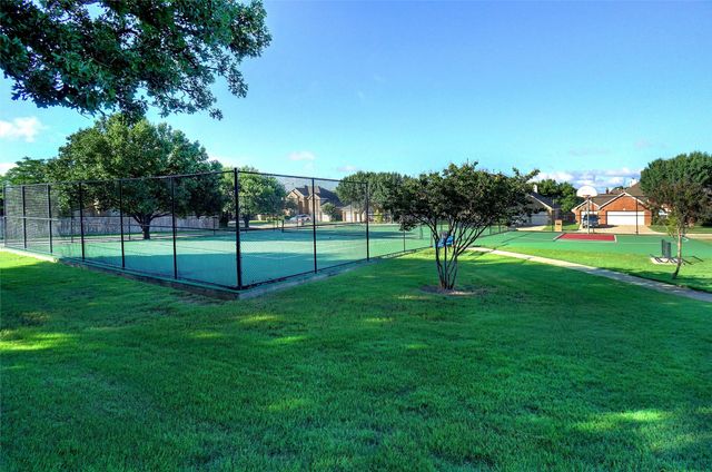 12529 Autumn Leaves Trail, Fort Worth, TX 76244