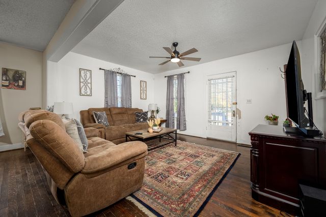 464 Whitthorne St, Shelbyville, TN 37160