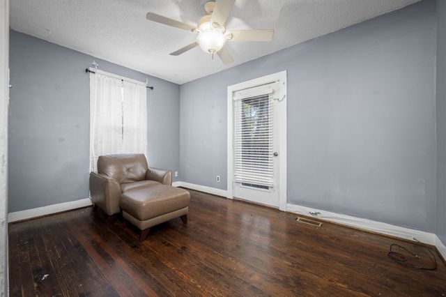 464 Whitthorne St, Shelbyville, TN 37160