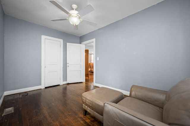 464 Whitthorne St, Shelbyville, TN 37160