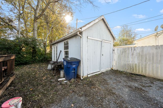 464 Whitthorne St, Shelbyville, TN 37160