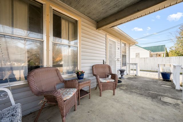 464 Whitthorne St, Shelbyville, TN 37160