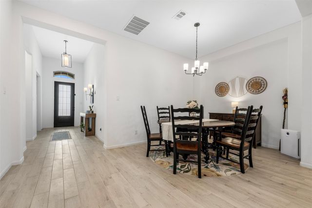 13606 Sacred Oaks Drive, Mont Belvieu, TX 77535