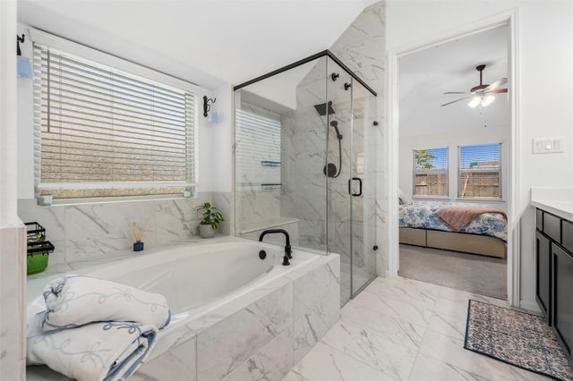 13606 Sacred Oaks Drive, Mont Belvieu, TX 77535