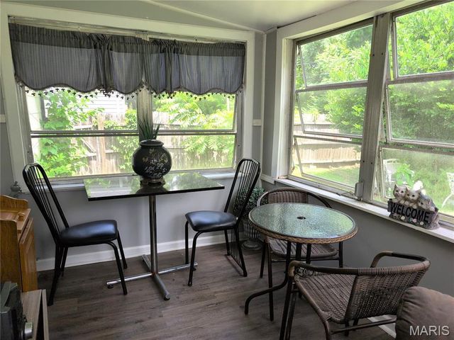 25 Godfrey Lane, Ferguson, MO 63135