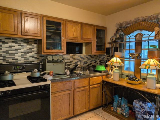 25 Godfrey Lane, Ferguson, MO 63135