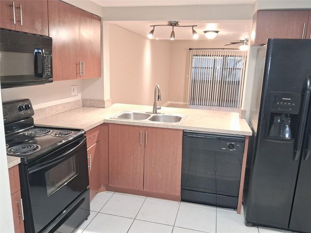 4669 NW 89TH Avenue, Sunrise, FL 33351