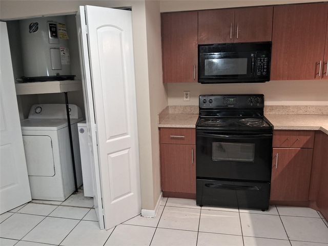 4669 NW 89TH Avenue, Sunrise, FL 33351