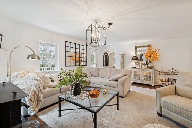 3024 Hyland Rd, Penn Twp, PA 15642