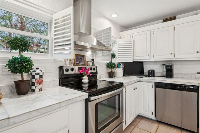 3024 Hyland Rd, Penn Twp, PA 15642