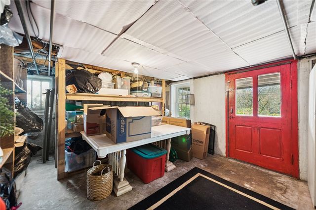 3024 Hyland Rd, Penn Twp, PA 15642