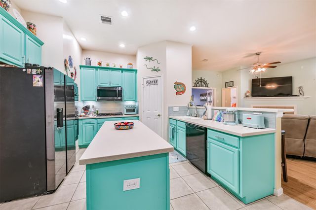 1010 Hyland Lane, League City, TX 77573