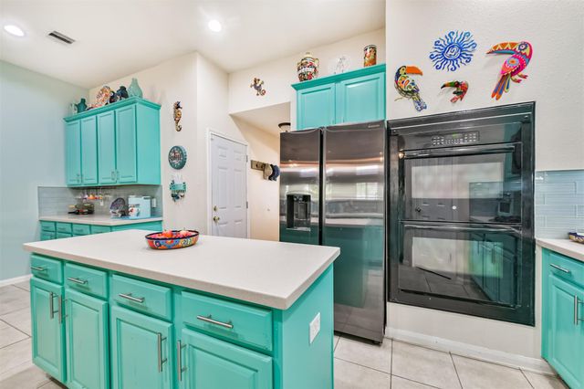 1010 Hyland Lane, League City, TX 77573