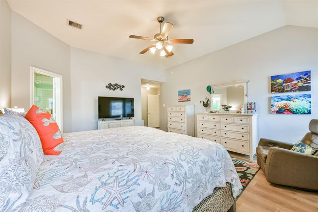 1010 Hyland Lane, League City, TX 77573