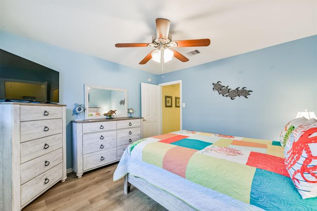 1010 Hyland Lane, League City, TX 77573