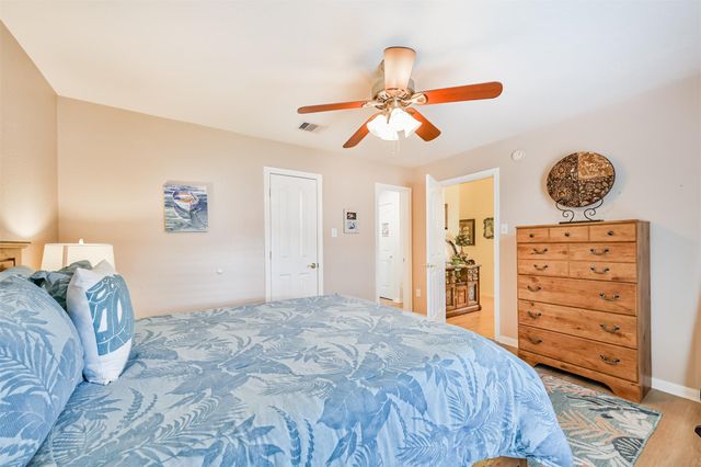 1010 Hyland Lane, League City, TX 77573