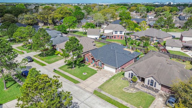 1010 Hyland Lane, League City, TX 77573