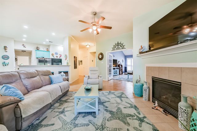 1010 Hyland Lane, League City, TX 77573