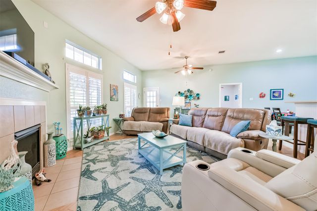 1010 Hyland Lane, League City, TX 77573