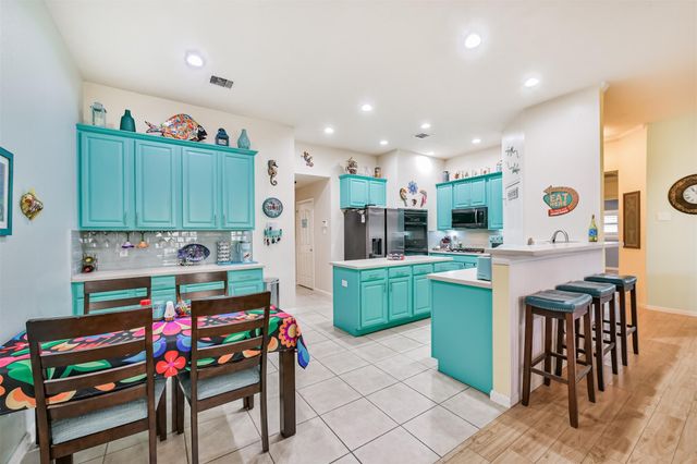 1010 Hyland Lane, League City, TX 77573