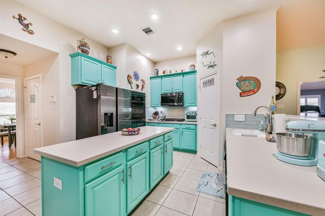 1010 Hyland Lane, League City, TX 77573