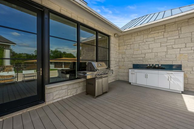 1110 County Road 132A, Kingsland, TX 78639