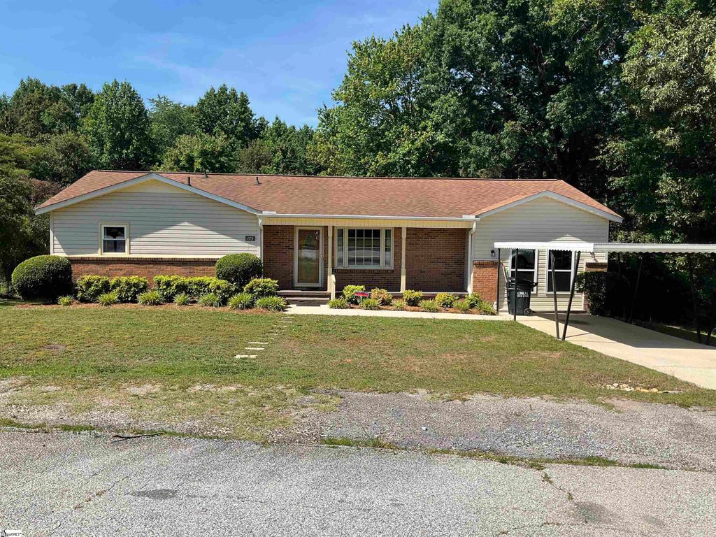 175 Oak Hill Drive, Piedmont, SC 29673