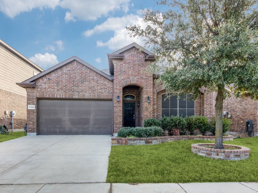 11332 Gold Canyon Drive, Fort Worth, TX 76052