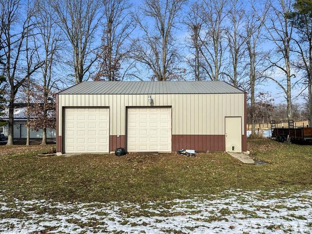11088 S Owensville Road, Haubstadt, IN 47639