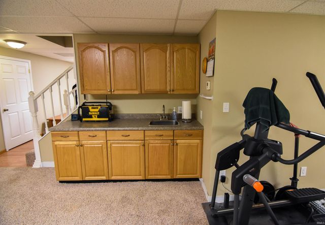 11088 S Owensville Road, Haubstadt, IN 47639