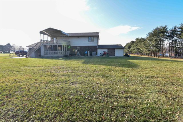 11088 S Owensville Road, Haubstadt, IN 47639