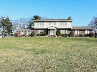 11088 S Owensville Road, Haubstadt, IN 47639