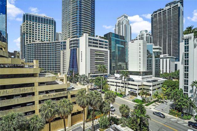 999 Brickell Bay Dr 711, Miami, FL 33131