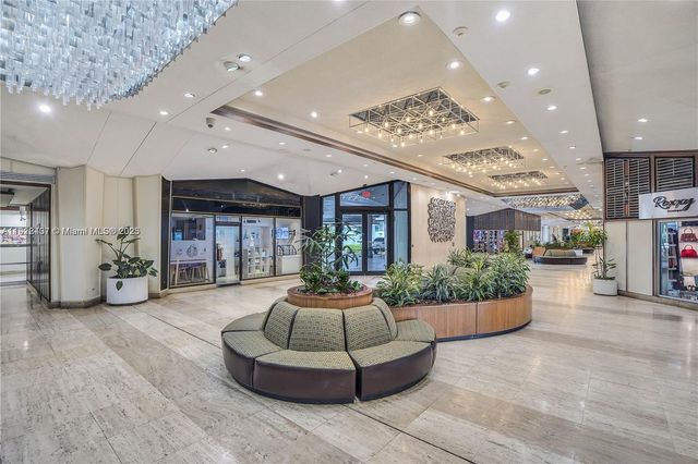 999 Brickell Bay Dr 711, Miami, FL 33131