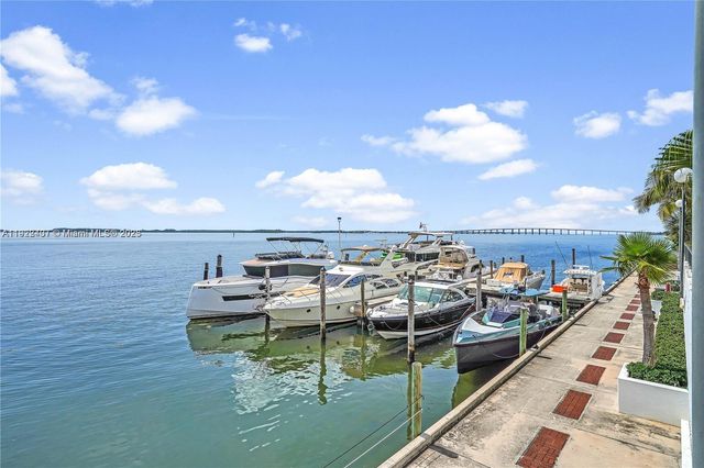 999 Brickell Bay Dr 711, Miami, FL 33131