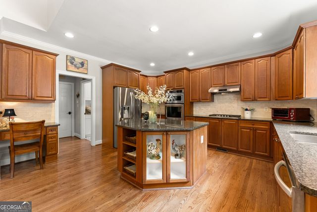 136 Riverview Drive, Suwanee, GA 30024