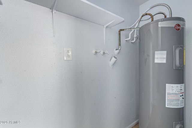 6320 N 47TH Avenue, Glendale, AZ 85301