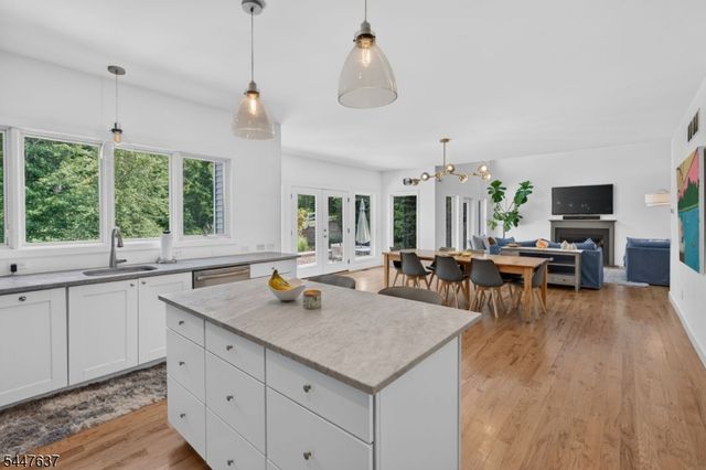 49 Haggerty Dr, West Orange Twp., NJ 07052