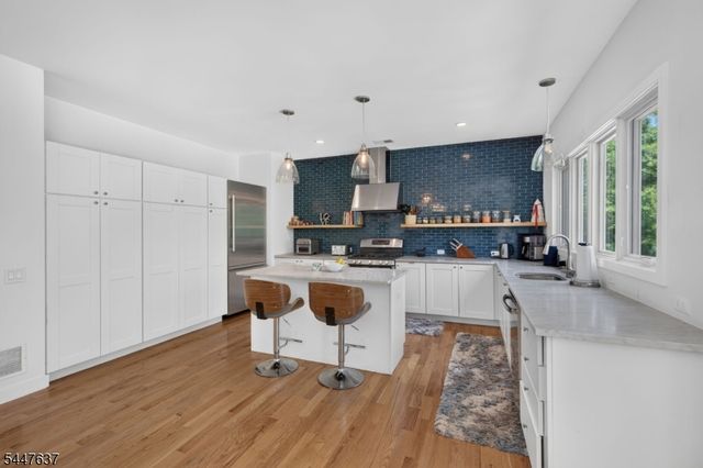 49 Haggerty Dr, West Orange Twp., NJ 07052