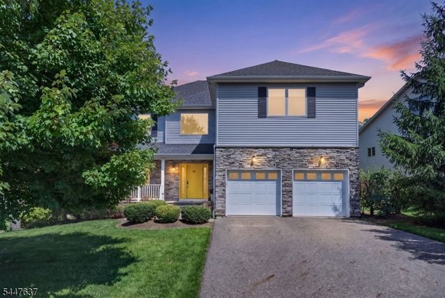 49 Haggerty Dr, West Orange Twp., NJ 07052